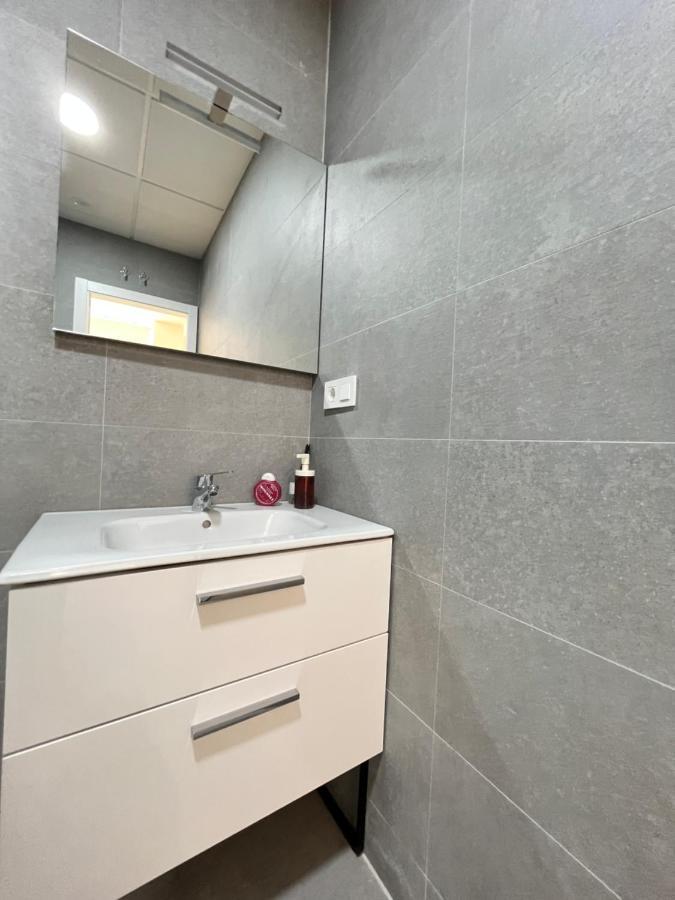 Acogedor Infanta Mercedes Apartment Madrid Exterior photo
