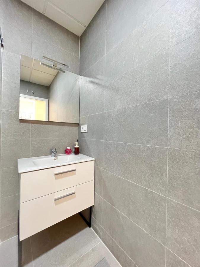 Acogedor Infanta Mercedes Apartment Madrid Exterior photo